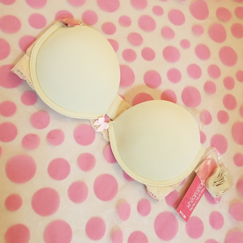 NWT Push Up Strapless Bra with extra straps